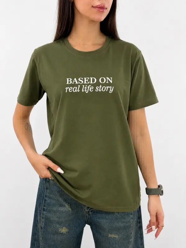 تیشرت زنانه نخ پنبه یقه گرد رنگی طرح Based on Real Life Story | آلما شاپ